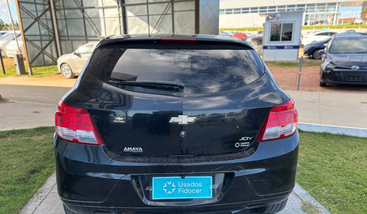 Chevrolet Onix LT 1,0 - 2017 Chevrolet Onix LT 1,0 - 2017