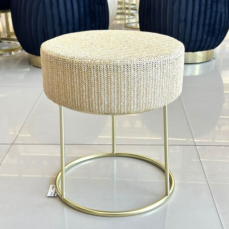 Puff Moni Fibra C/Base Metálica Alto 42cm x Ø 30cm Puff Moni Fibra C/Base Metálica Alto 42cm x Ø 30cm