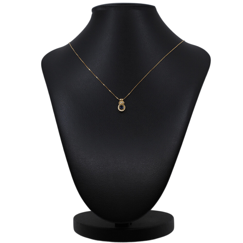 Conjunto de cadena y dije en oro 18k , zafiro y brillantes Conjunto de cadena y dije en oro 18k , zafiro y brillantes