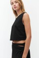 Falda con cut-out y tajos laterales negro