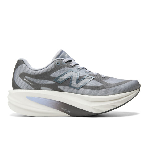 Zapatillas Running Supercomp Rebel V1 Mujer Grey