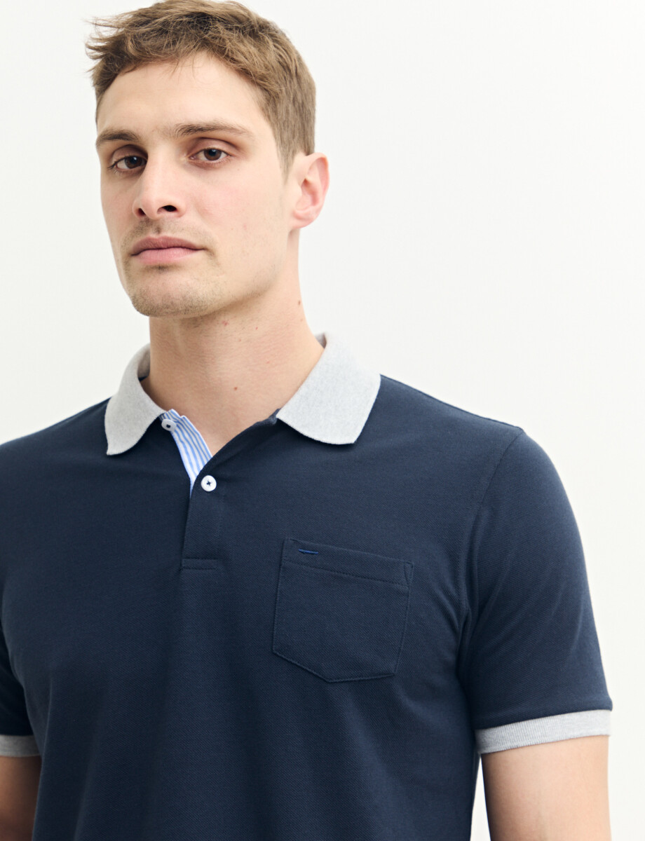 520753 REMERA HARRINGTON LABEL Azul Oscuro