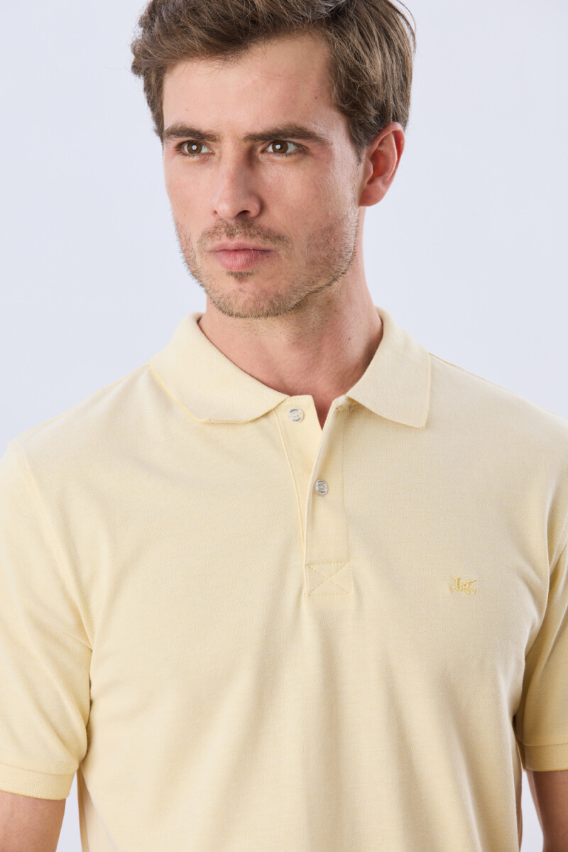 REMERA POLO LISA PIQUÉ - Amarillo 
