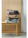 Manta throw acolchada VALMUE 130x180 beige Manta throw acolchada VALMUE 130x180 beige