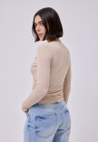 Remera Lila Beige