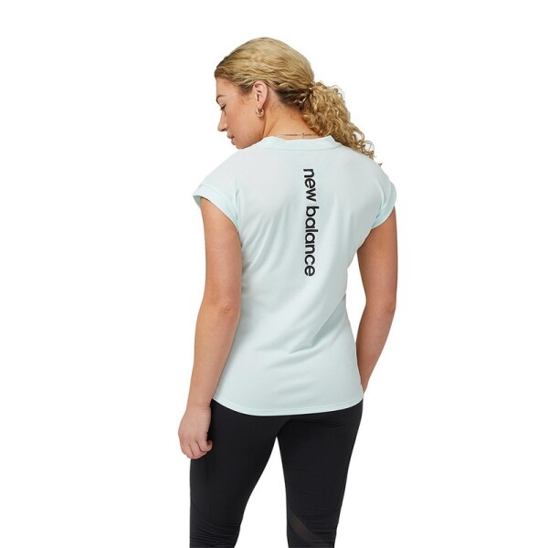 Remera New Balance Impact Sleeve Verde