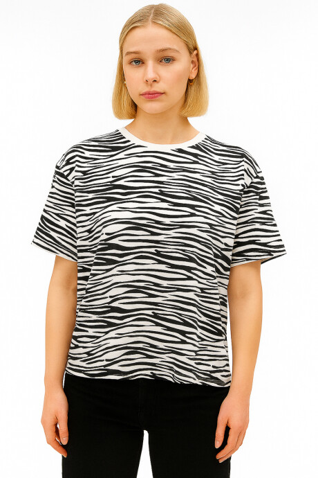 Remera Boreal Estampado 4