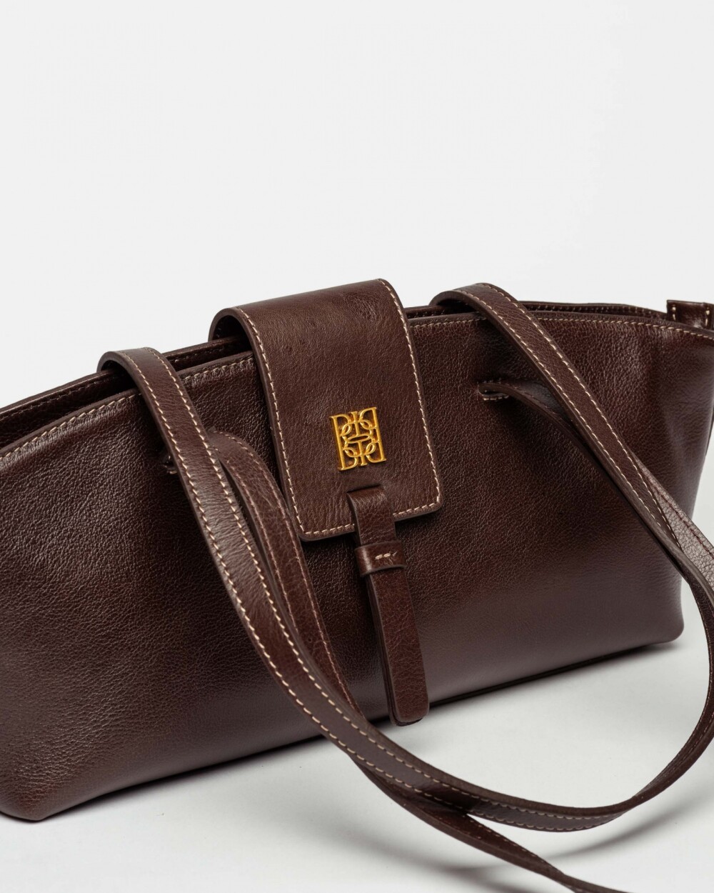 Cartera al hombro Paris en cuero liso Chocolate