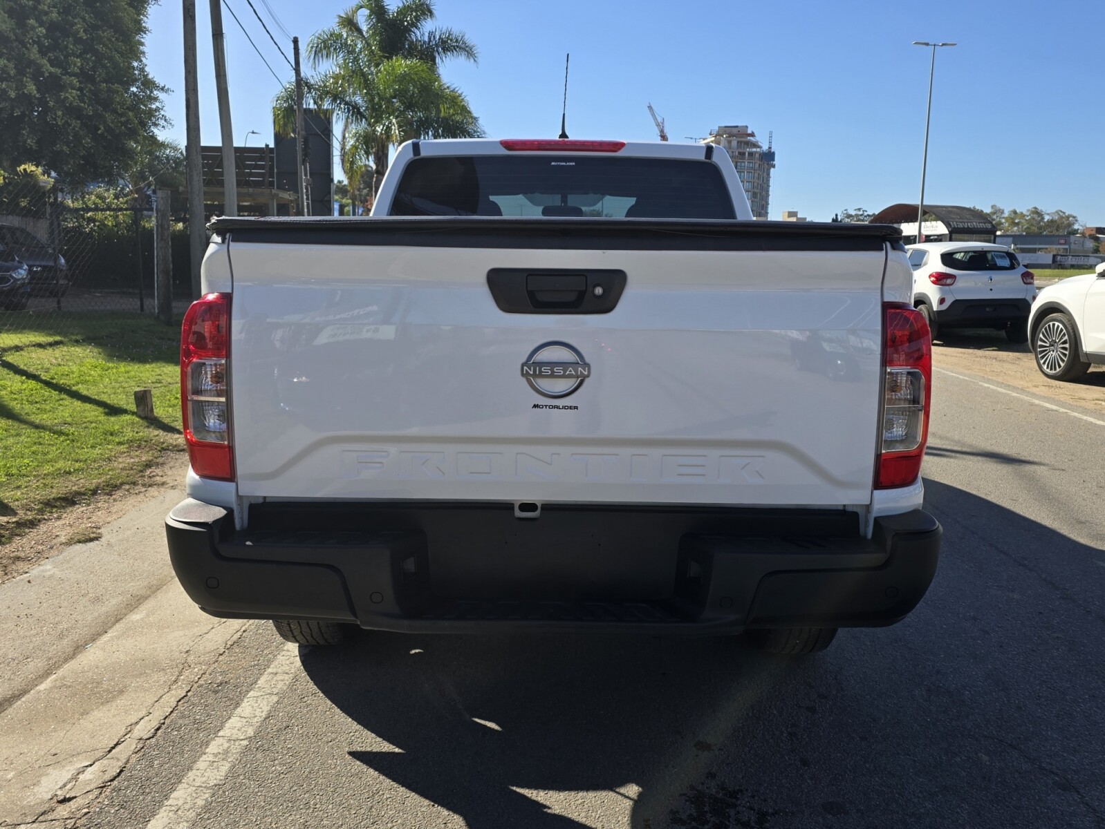 Nissan Frontier SE 2.5 4x2 Nafta DC| Permuta / Financia 