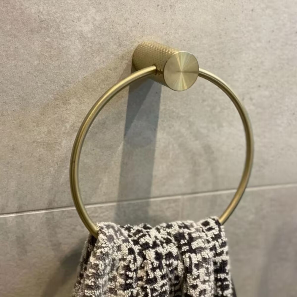 Toallero aro SIGNATURE oro cepillado Toallero Aro Signature Oro Cepillado