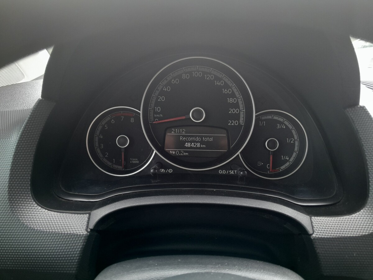 Volkswagen Up Move 1.0 Extra Full | Permuta / Financia Volkswagen Up Move 1.0 Extra Full | Permuta / Financia