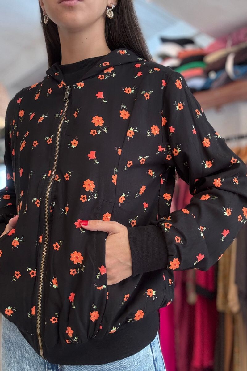 Campera capucha rayón - Flores naranjas 