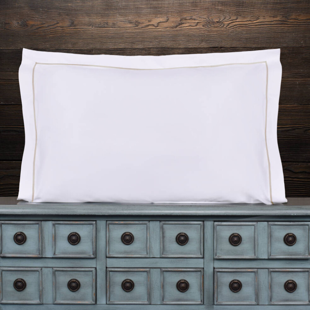 Funda Finezza 400 hilos Blanco con Bordado Beige 50x70cm