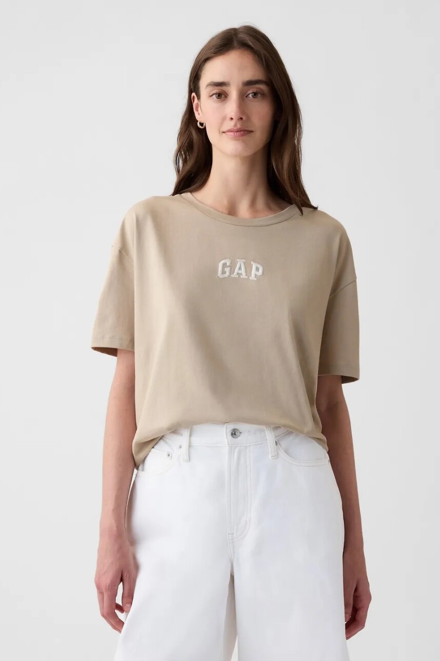 Remera Logo Gap Boyfriend Mujer Bedrock 291