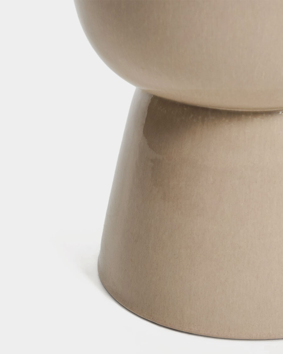 Mesa auxiliar exterior Mesquida de cerámica con acabado terracota glaseado Ø 35 cm con acabado crudo glaseado Ø 36 cm