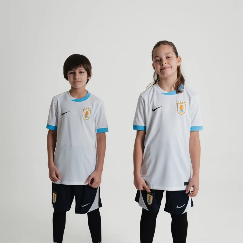 Remera AUF Stadium Camiseta Alternativa de Niños Blanco