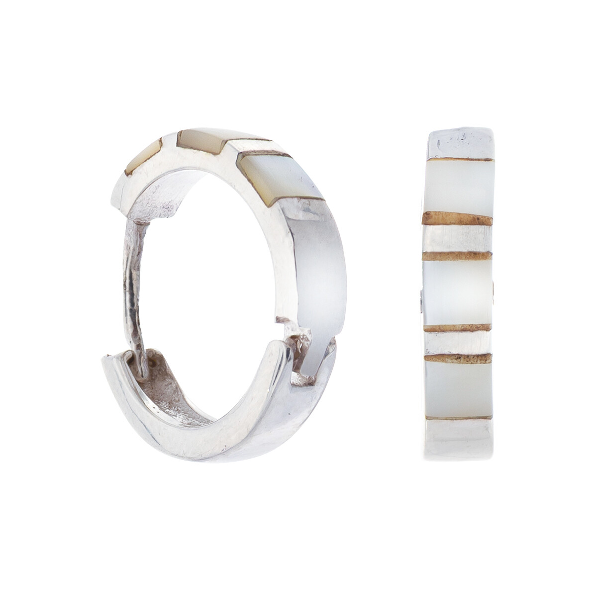 Par de aros de plata 925 con nácar. 