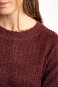 Sweater Texturado Bordeaux