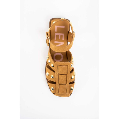 Cangrejera Gamuza Con Tachas Camel