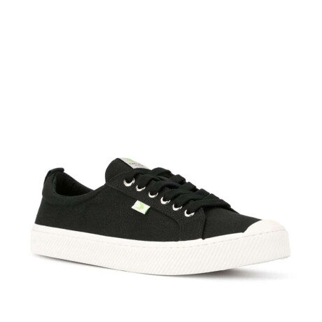 Championes Cariuma Oca Low Negro