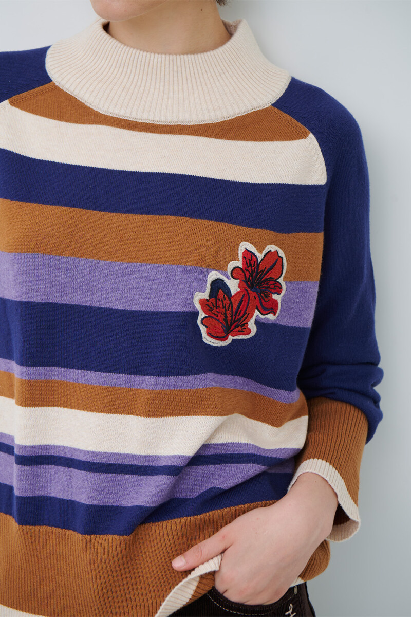 POLERA RAYA FLOR AZUL