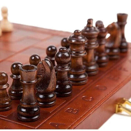 Juego De Ajedrez Forrado Cuerina