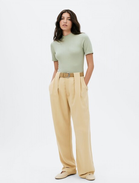 BLUSA MANGA CORTA CON CUELLO EN V VERDE