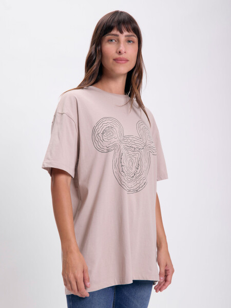 Remera oversize estampa Visón