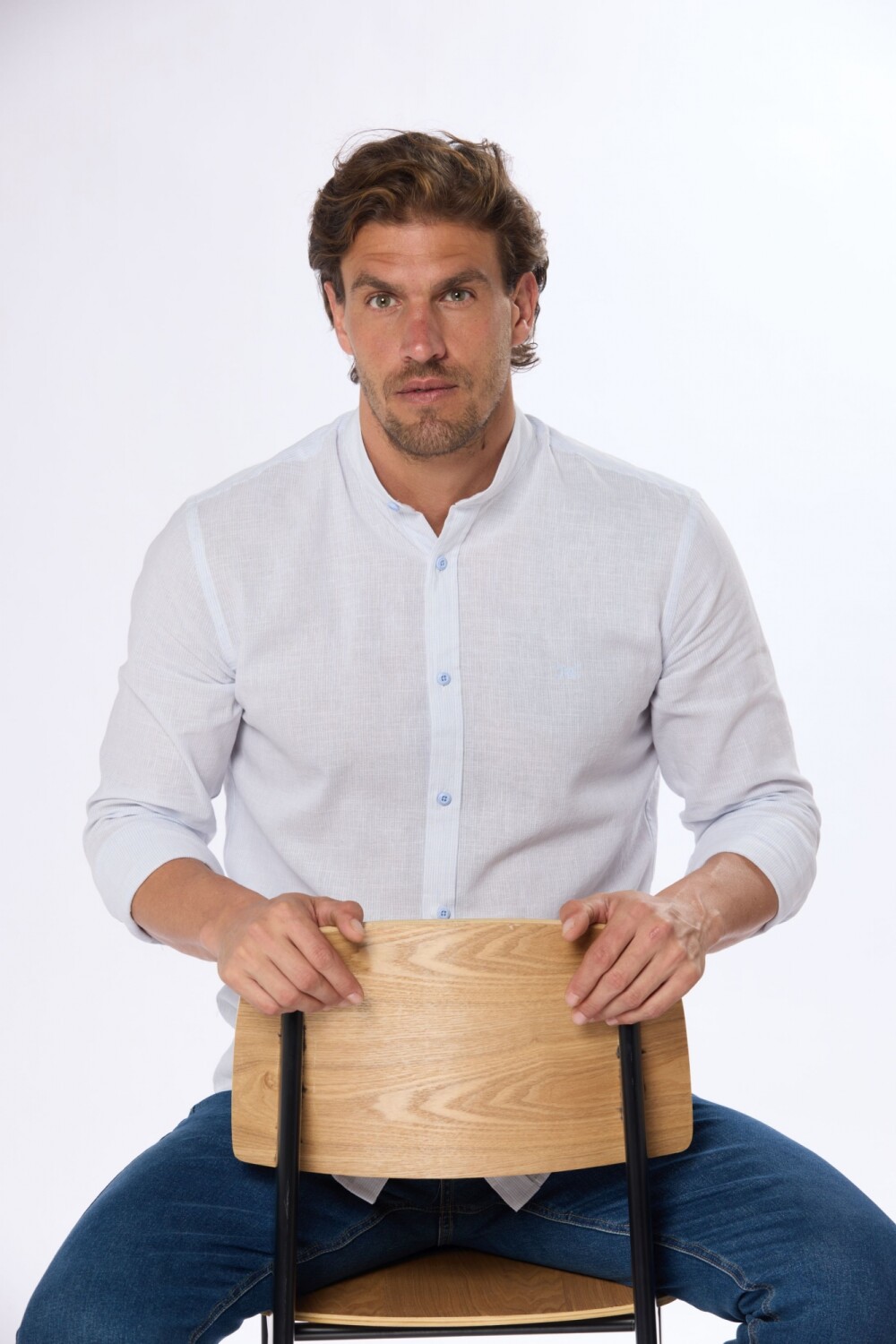 CAMISA DE LINO CUELLO MAO Celeste