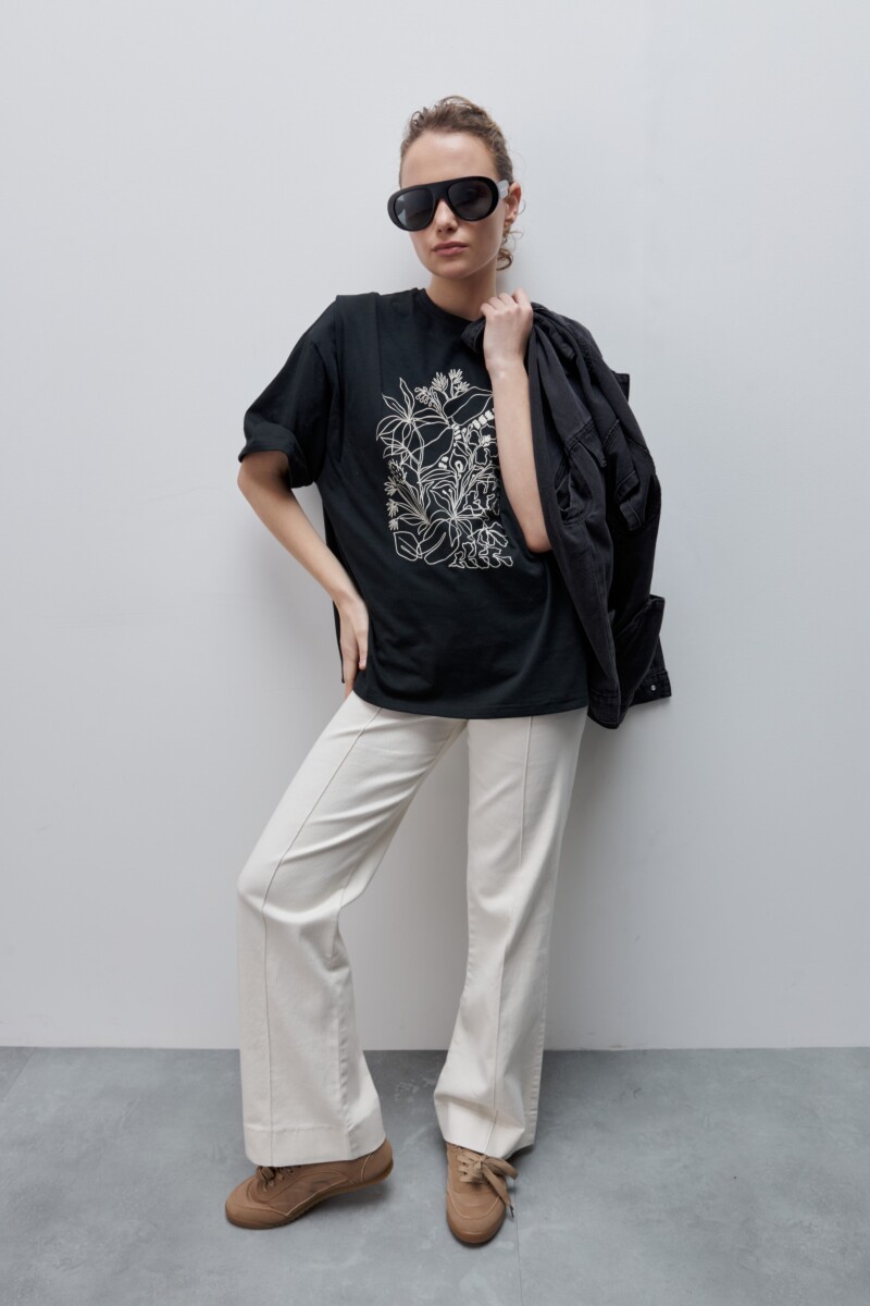 REMERA MECA Negro