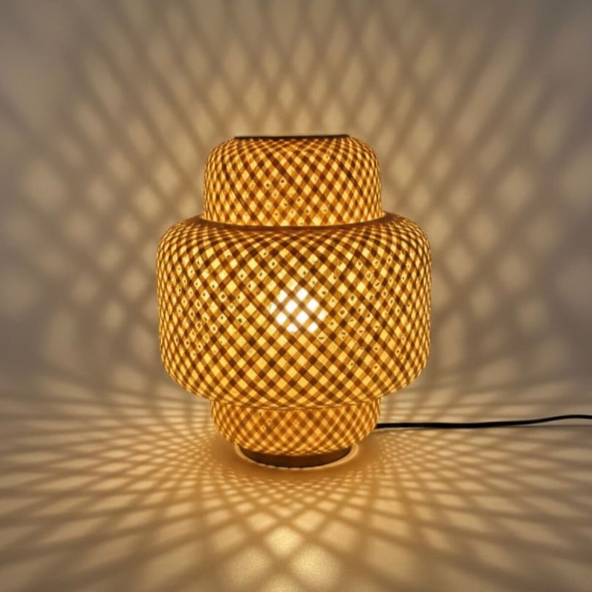 Lámpara de Mesa Bambú Ø30cm x Alt 37cm 