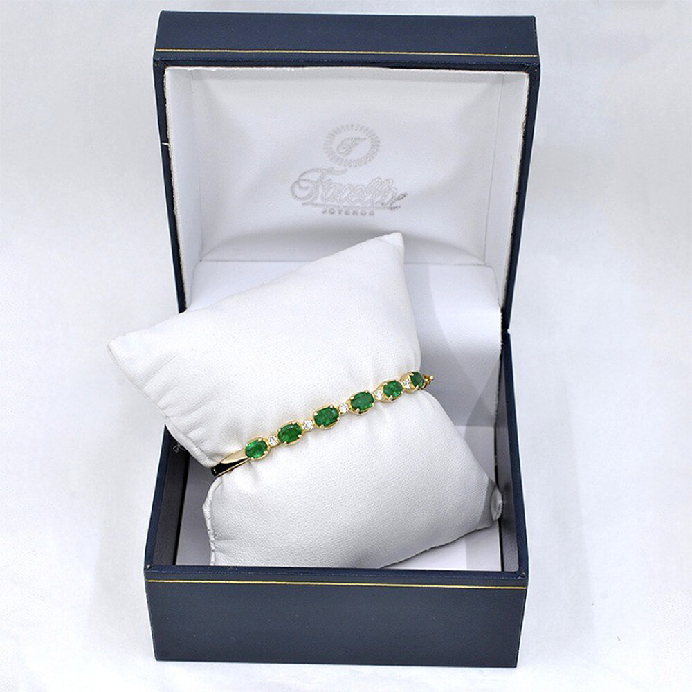 Pulsera En Oro 18K Con Brillantes Y Esmeraldas Pulsera En Oro 18K Con Brillantes Y Esmeraldas