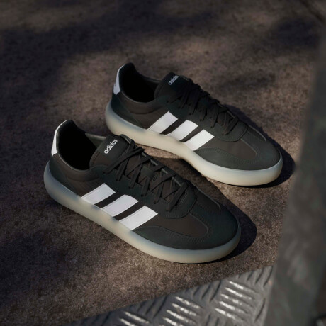 adidas BARREDA DECODE Black