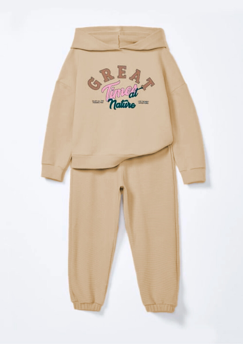 CONJUNTO INFANTIL CON ESTAMPA - BEIGE 