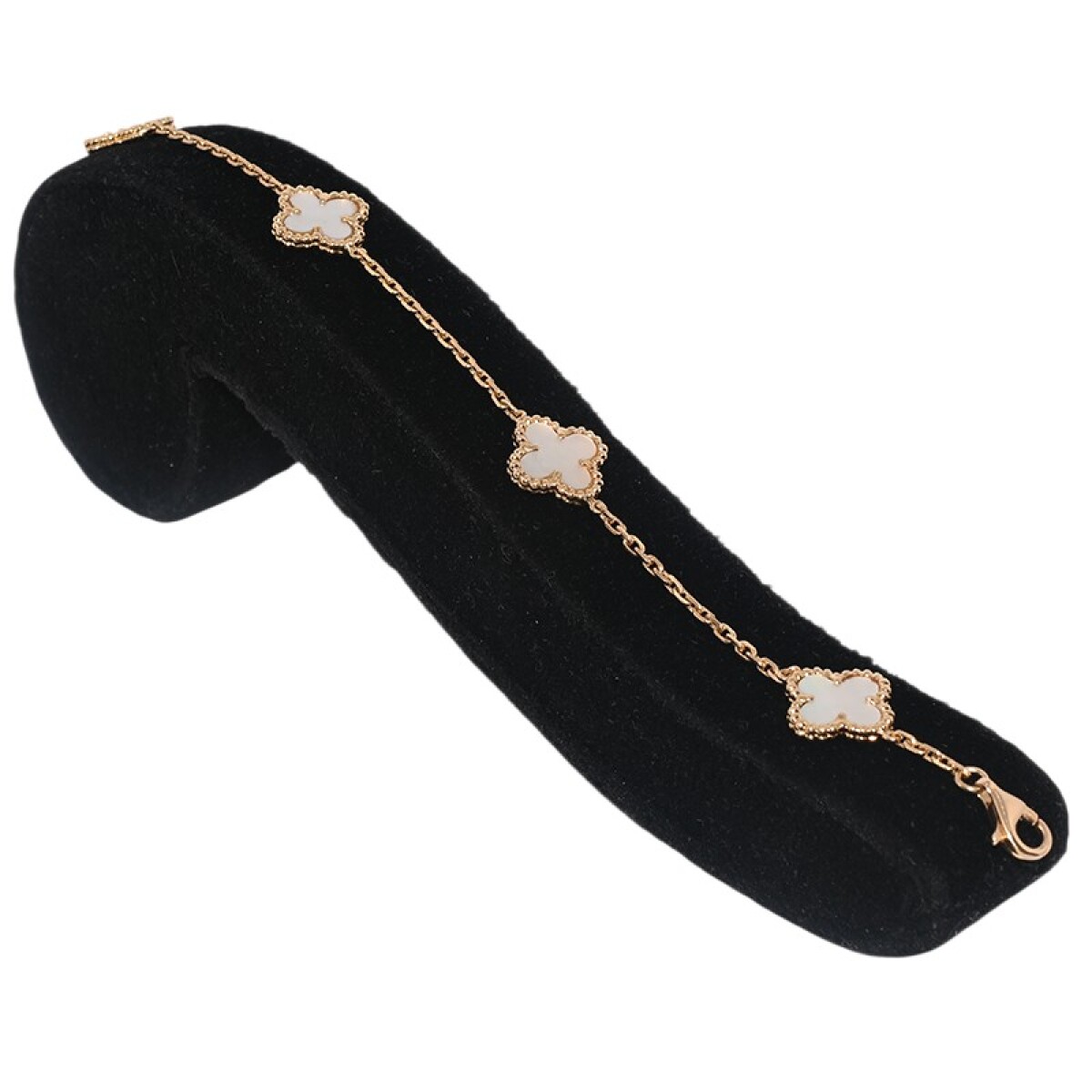 Pulsera oro 18 k y nácar, modelo Alhambra, largo 20 cm. 