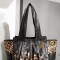 Cartera IRENA Con Arte Color Negra