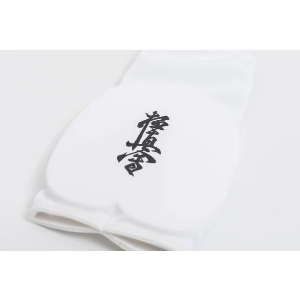 GUANTE KARATE KYOKUSHIN ESPUMA M GUANTE KARATE KYOKUSHIN ESPUMA M