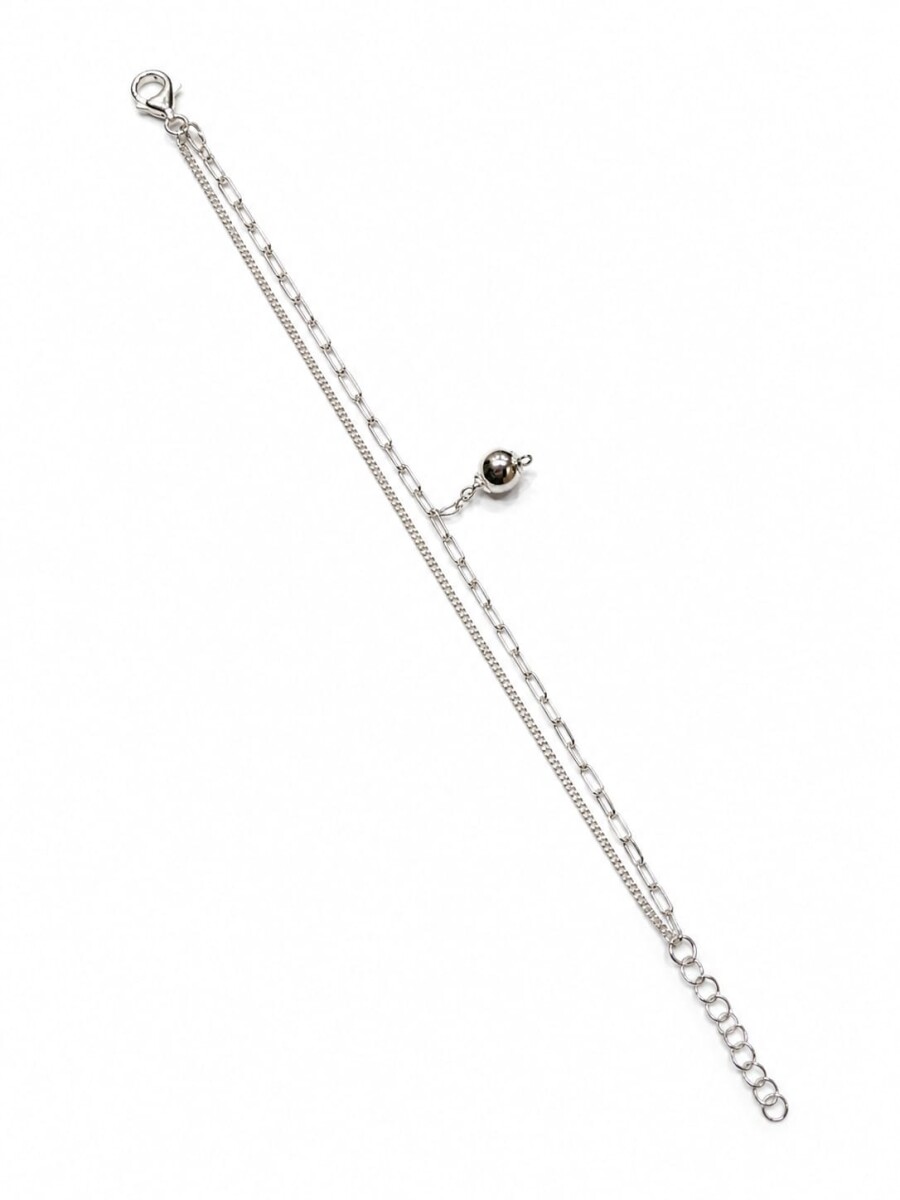 Pulsera doble con colgante bolita 