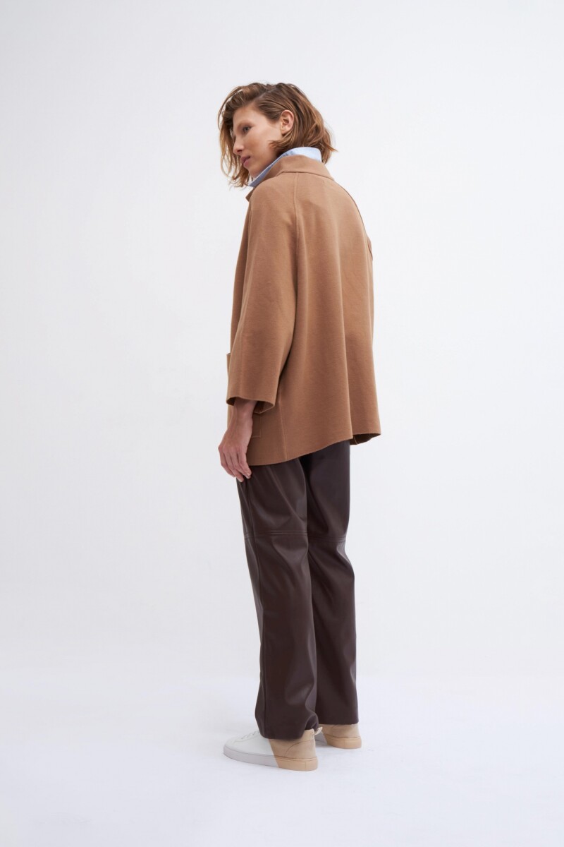 Chaqueta manga ranglan tostado