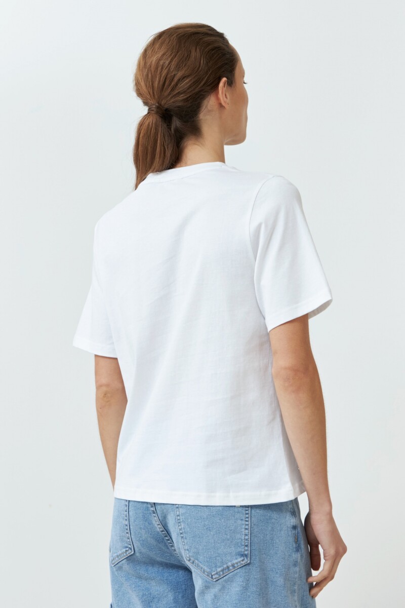Remera con apliques blanco