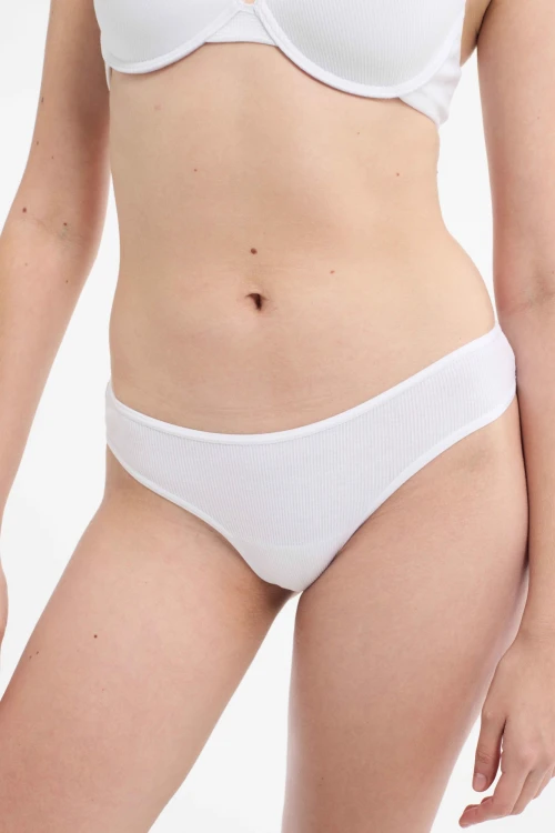 Colaless Constanza Blanco