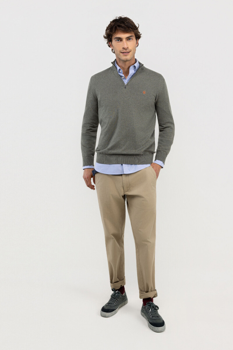 Pantalón Chino Tostado