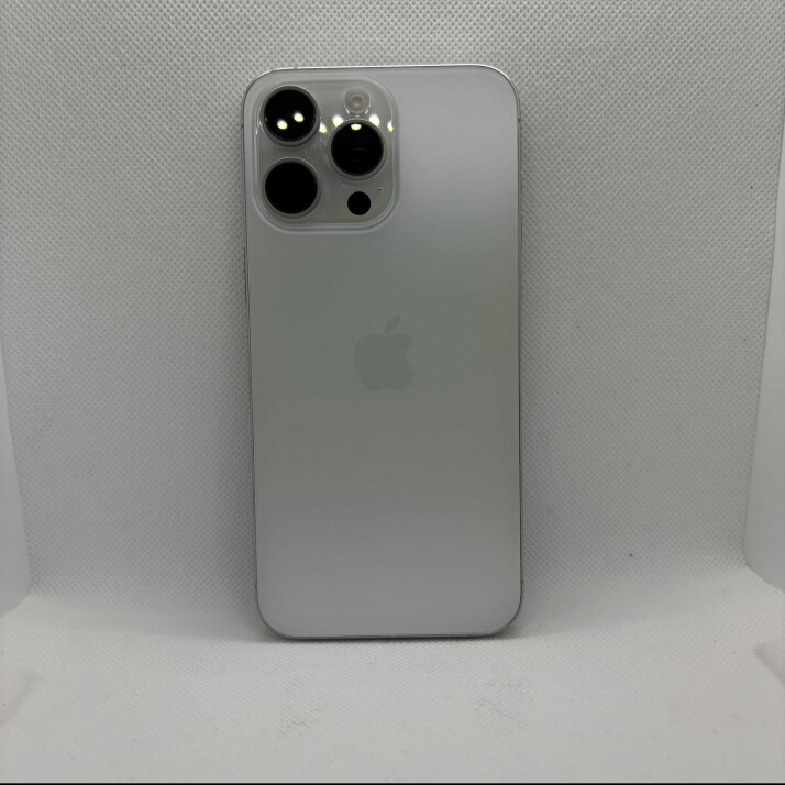 iPhone 15 Pro Max 256 GB - White Titanium iPhone 15 Pro Max 256 GB - White Titanium