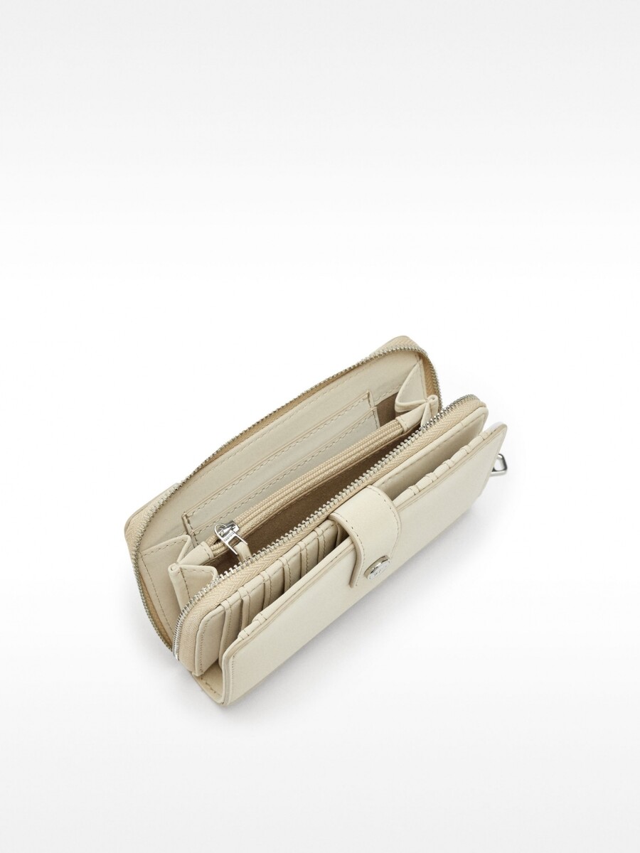 Cartera Con Textura Suave crudo
