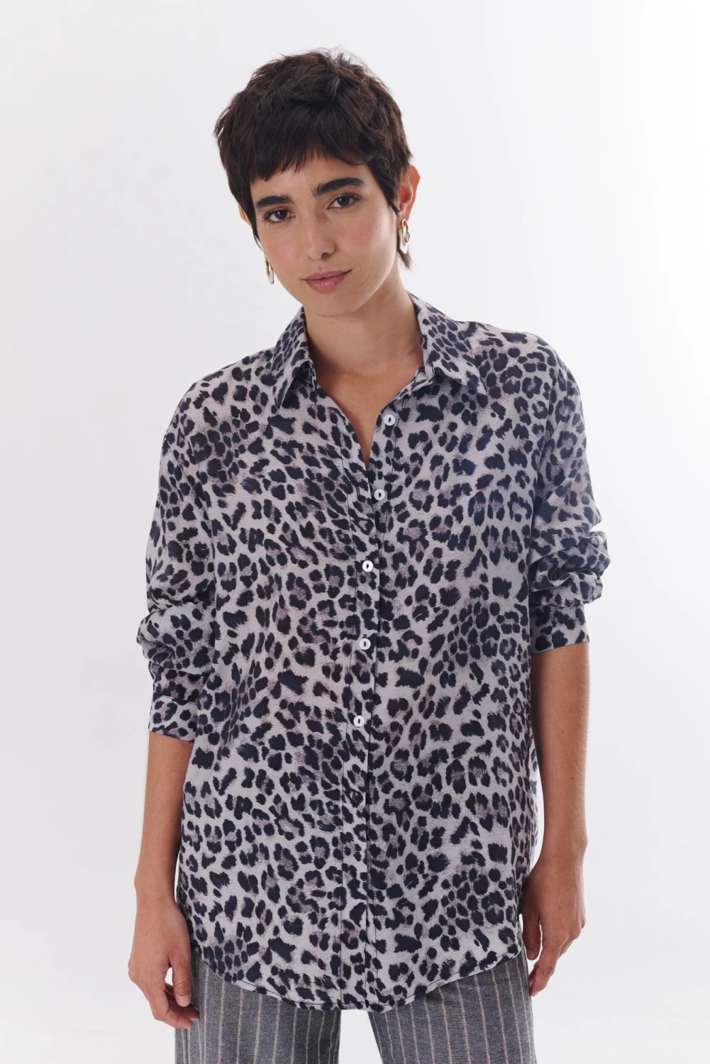 CAMISA JULIETA ANIMAL negro 3