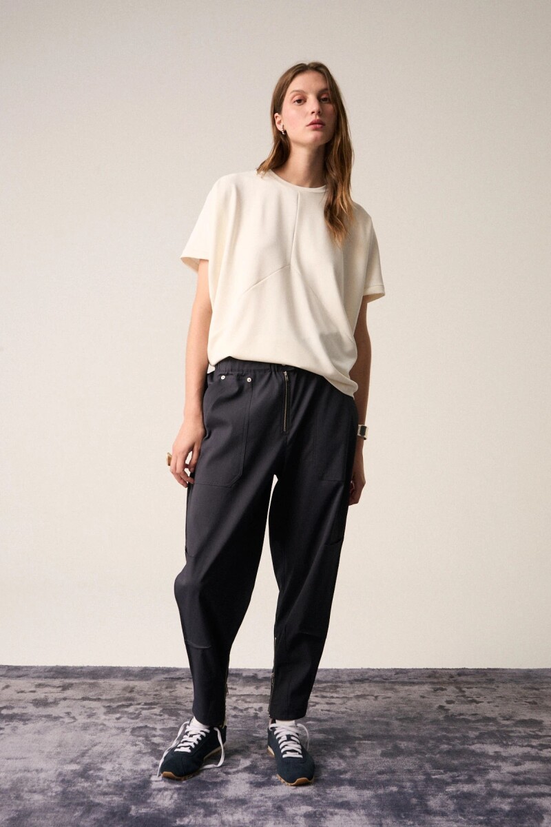 REMERA MUR Crudo