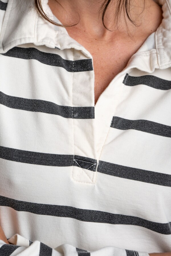 Sweater Cuello Polo Negro