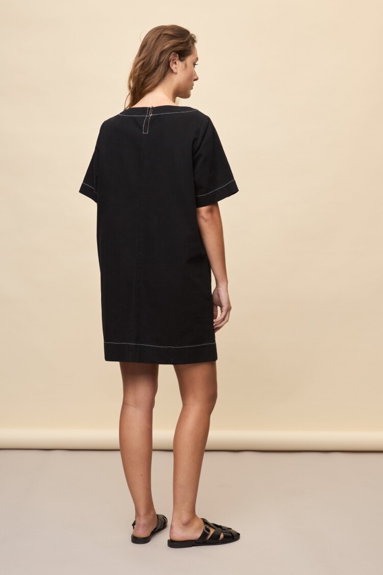 VESTIDO IRON Negro