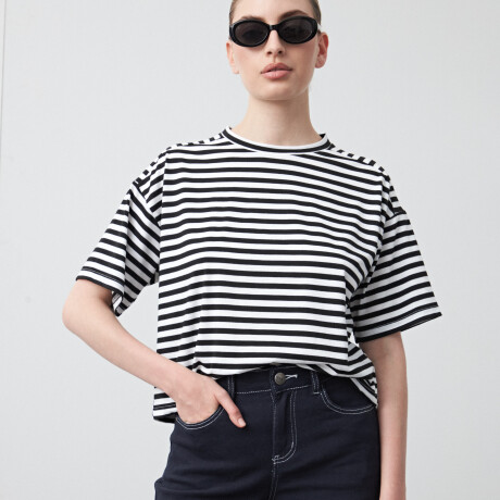 REMERA FUKUSHIMA Negro/Blanco