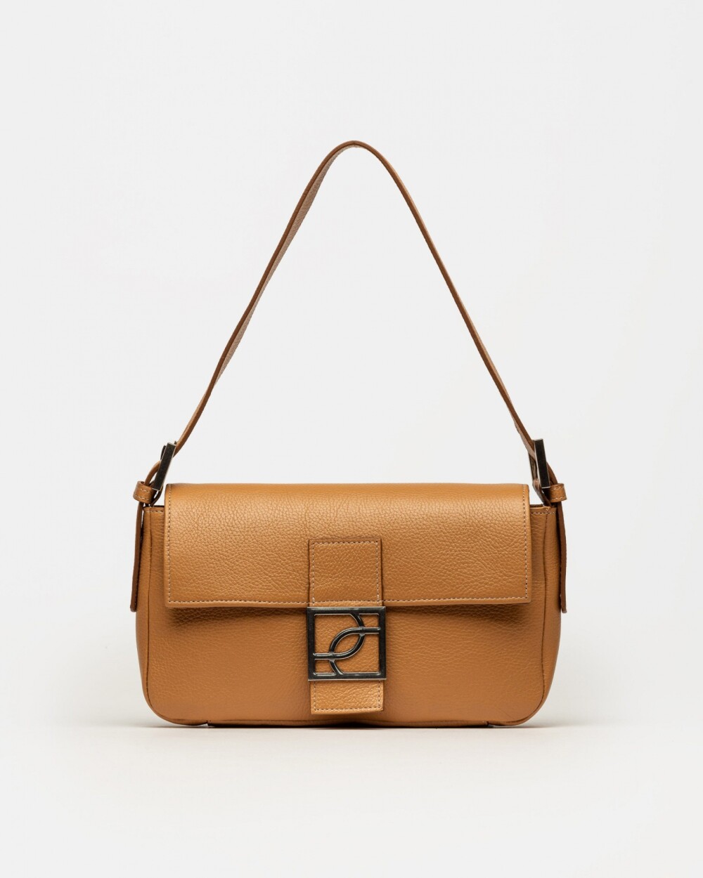 Cartera al hombro Signature en cuero graneado Cuoio
